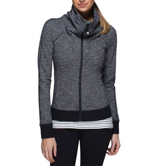 Lululemon Be Present Jacket Size 6 - Picture 1 of 7